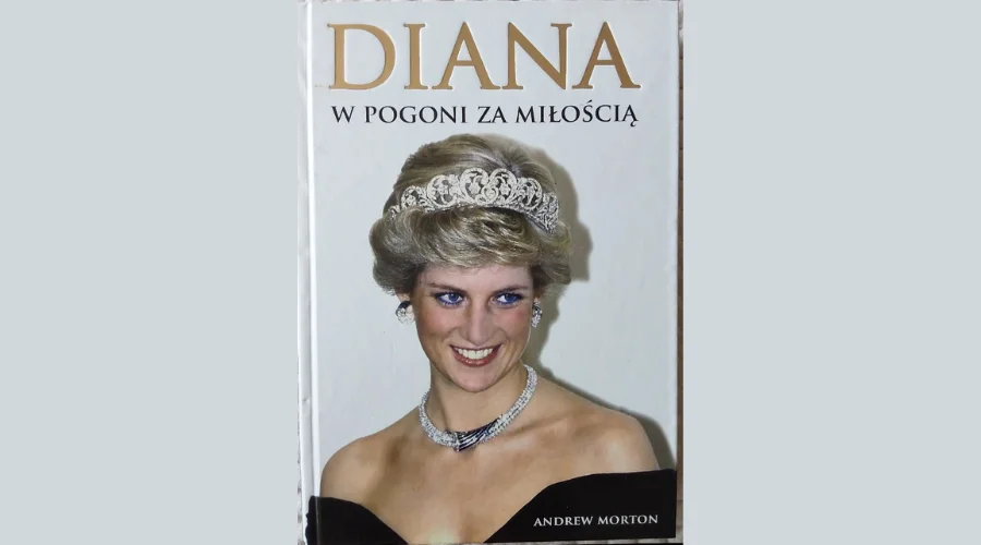 Diana. W pogoni za miłością Andrew Morton
