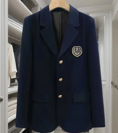 Elegancka damska marynarka w kolorze granatowym