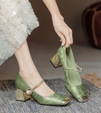 Damskie buty na grubym obcasie na wysokim obcasie