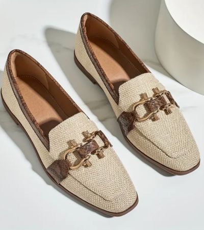 Loafersy lniane w stylu vintage z nadrukiem węża